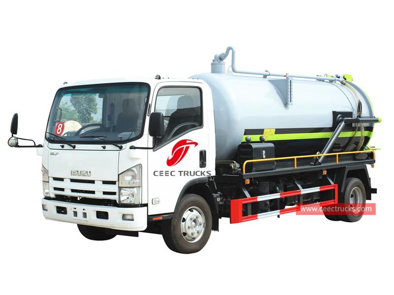 ISUZU 4&Atilde;2 sewage suction truck