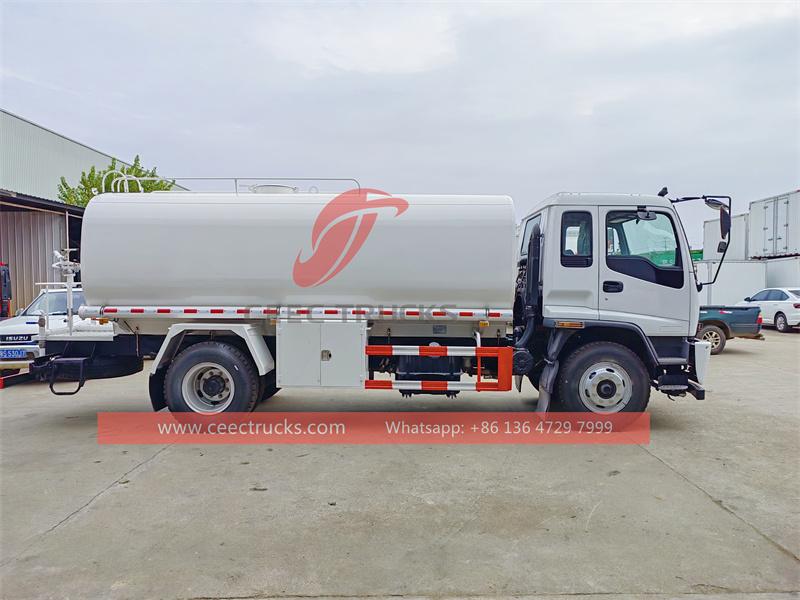 ISUZU FTR water cart truck ISUZU FTR water cart truck