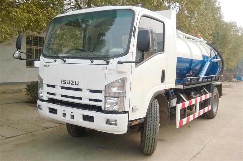 Isuzu NPR vacuum suction truck Isuzu NPR vacuum suction truck