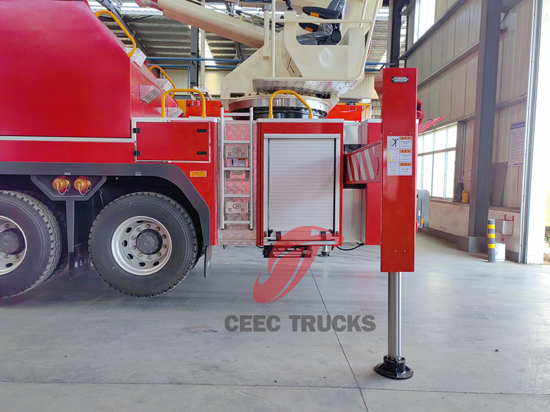 Isuzu GIGA water & foam truck with mounted high reach extendable turret