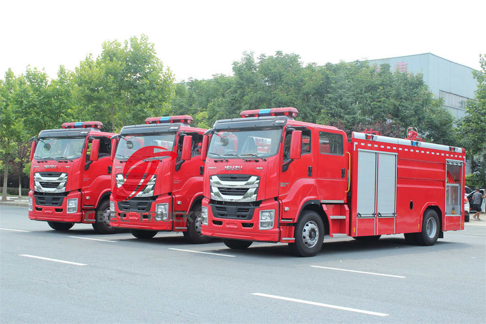 isuzu fire fighting truck