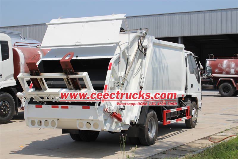 Isuzu refuse compactor truck for sale