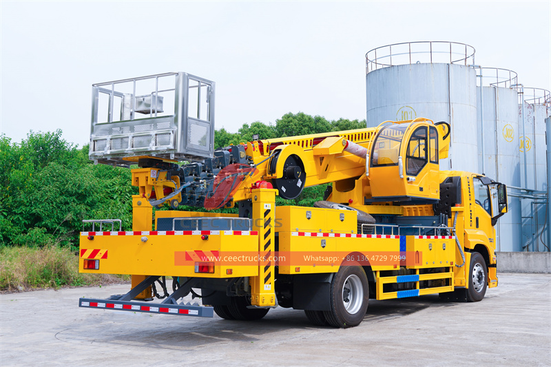 ISUZU FTR 45m aerial platform truck