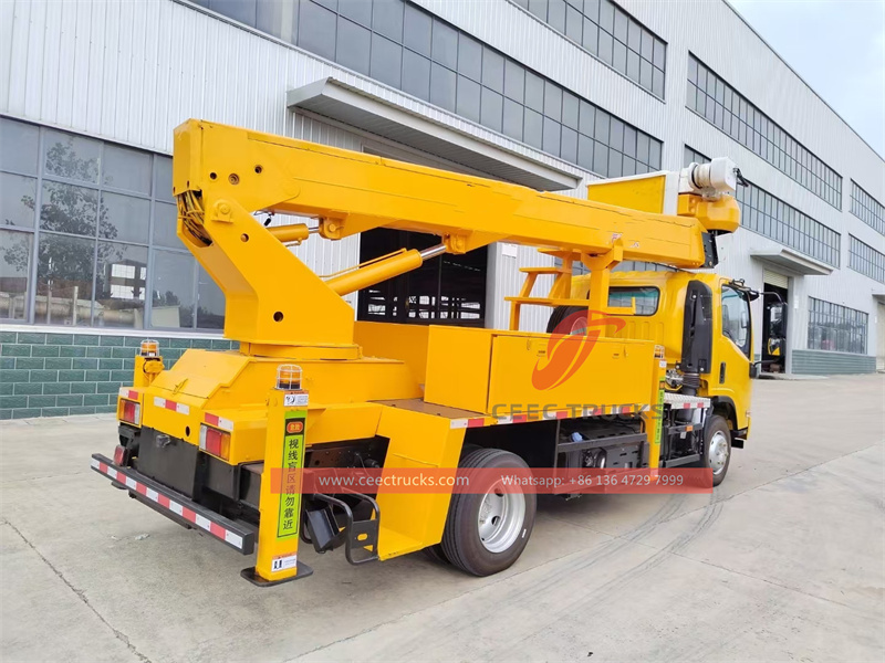 &nbsp;Isuzu Insulation Aerial&nbsp;Lift&nbsp;and&nbsp;Bucket&nbsp;Truck