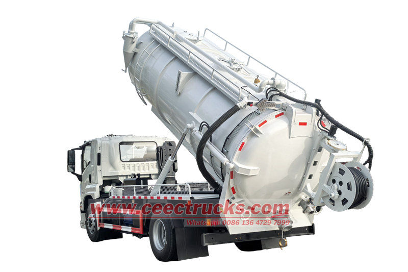 Isuzu FTR combination vacuum jetter