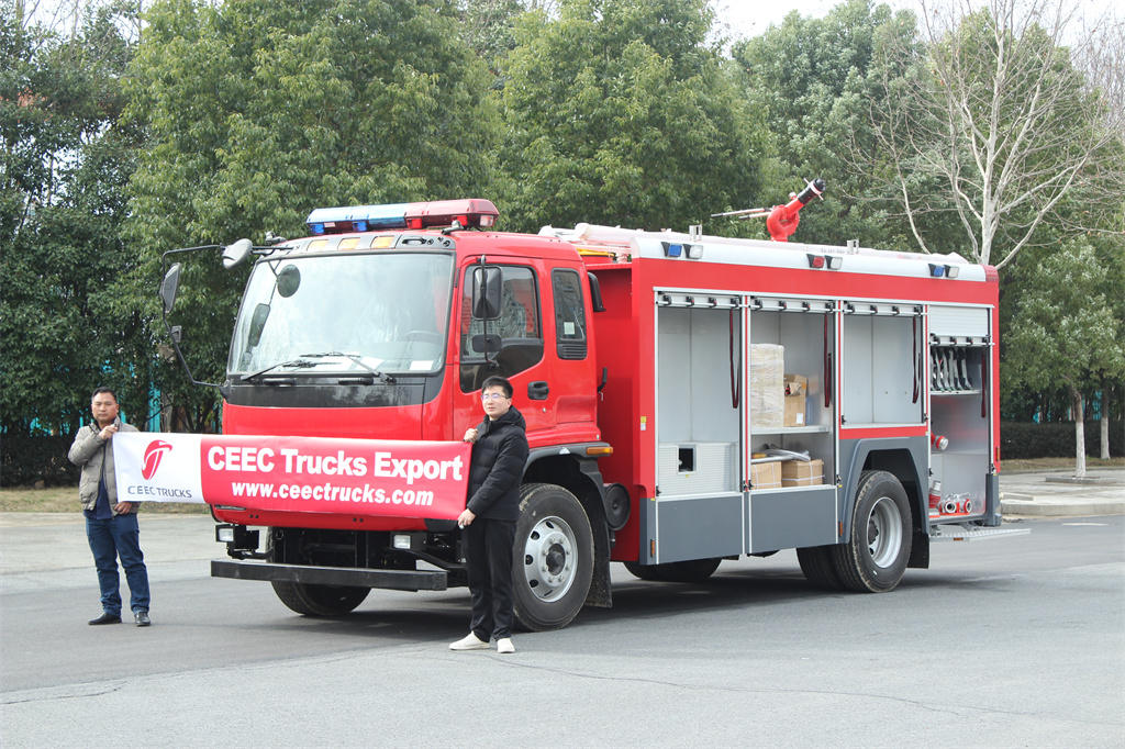 Isuzu FVR fire fighting truck