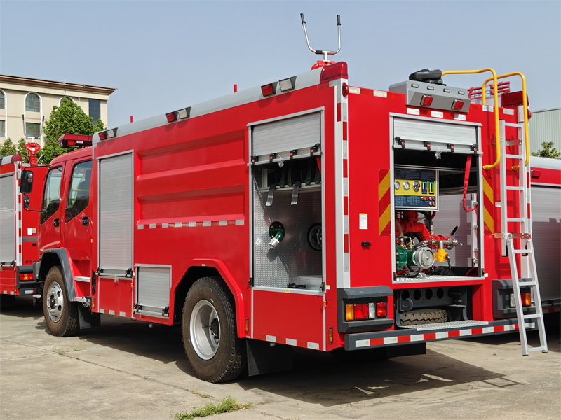 ISUZU FVR fire fighting truck ISUZU FVR fire fighting truck