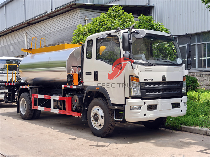 Howo asphalt distributor truck