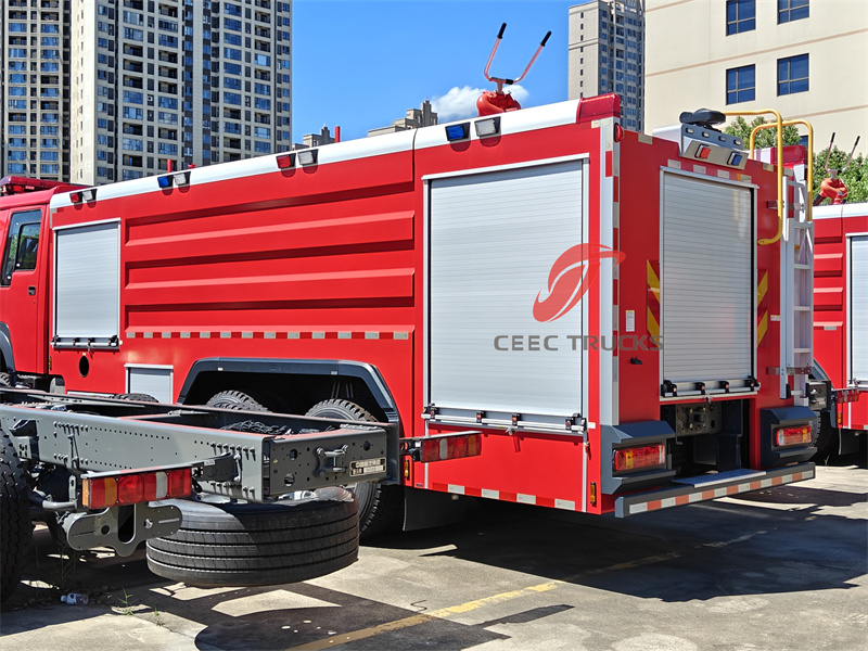 Howo heavy-duty fire fighting truck