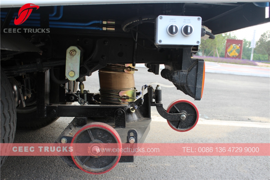 Lori penyapu jalan Dongfeng 4000L