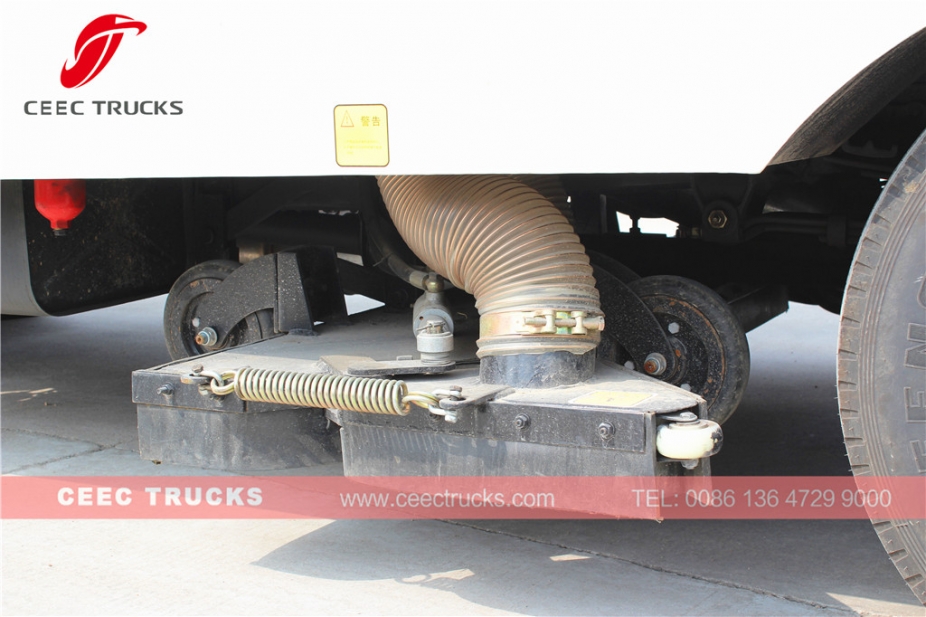 Lori penyapu jalan vakum Dongfeng 5000L