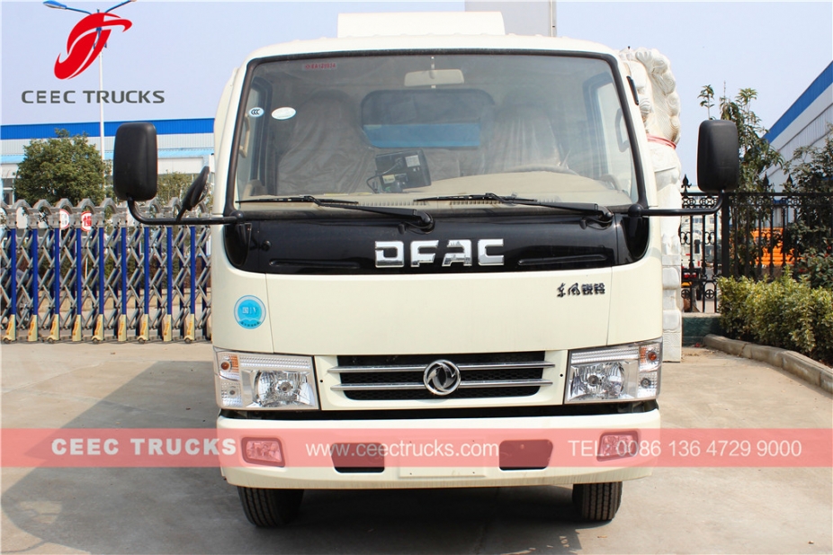 Lori penyapu jalan vakum Dongfeng 5000L