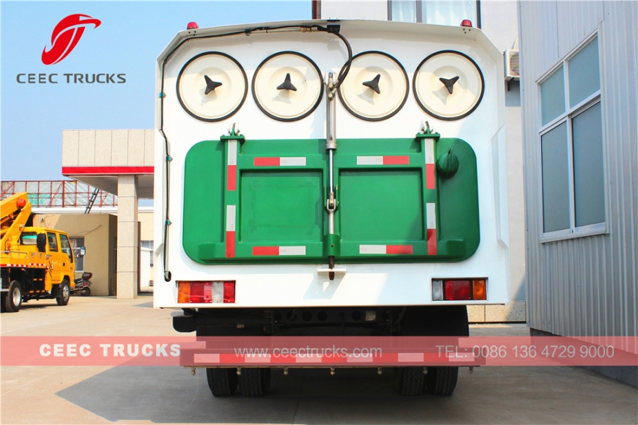 Trak penyapu jalan vakum ISUZU 5 CBM
