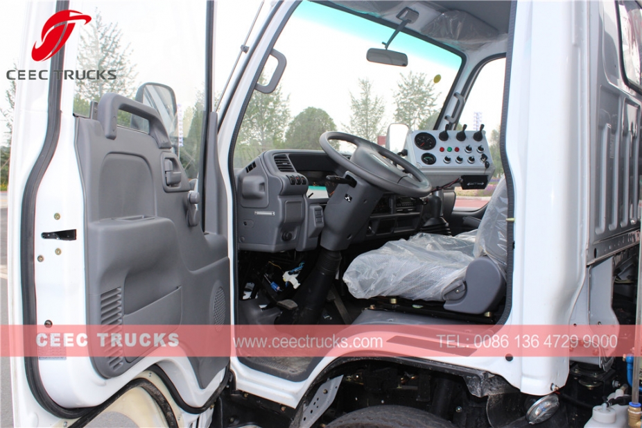 Lori penyapu jalan Dongfeng 10,000L