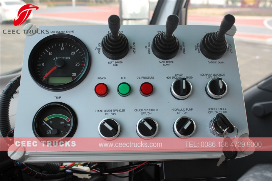 Lori penyapu jalan Dongfeng 10,000L