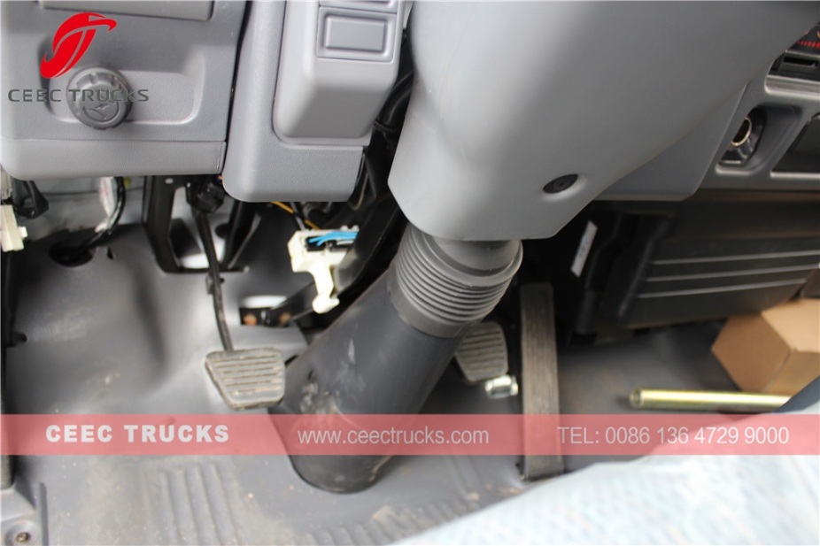 Lori penyapu jalan Dongfeng 10,000L