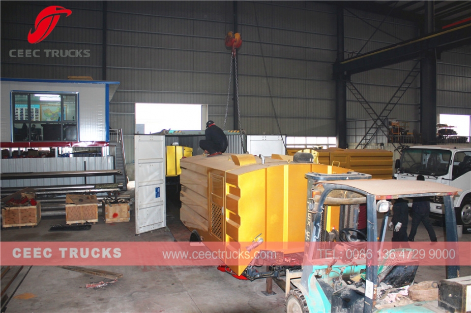 Superstruktur penyapu jalan 5000L