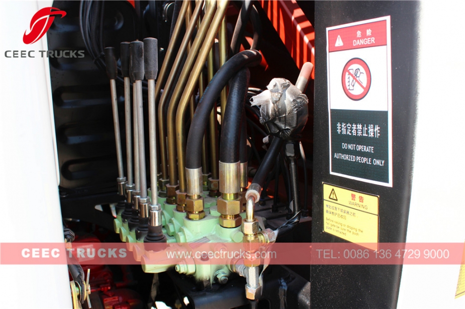 Kenderaan pemampat sampah ISUZU 5000L