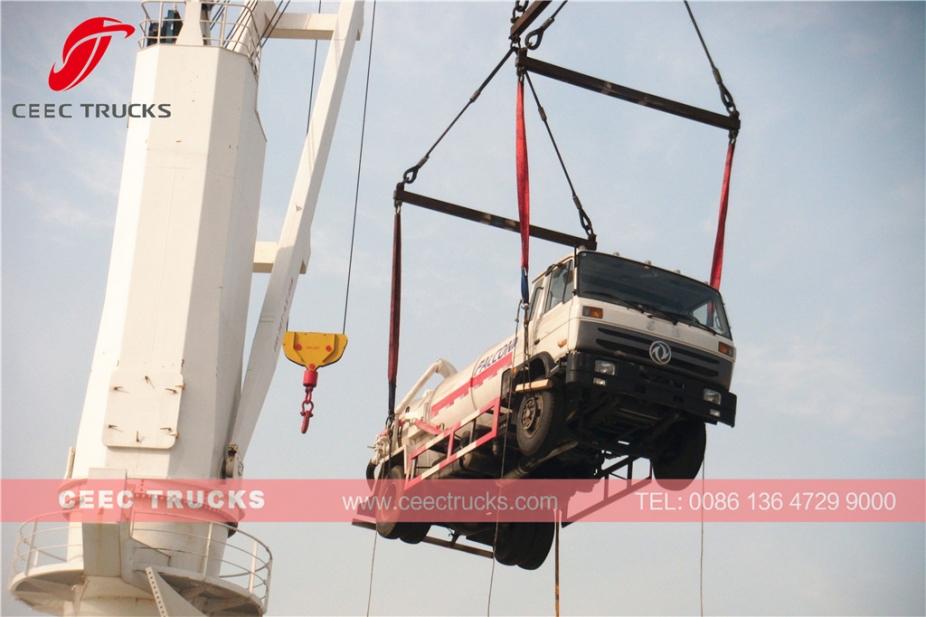 Lori tangki vakum Dongfeng 10,000L