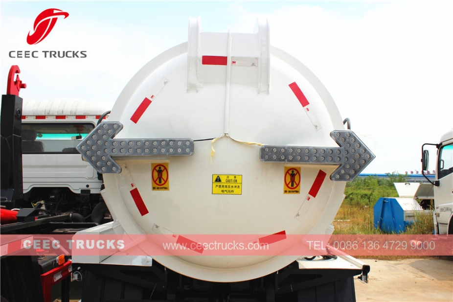 Lori tangki sampah dapur ISUZU 4,000L