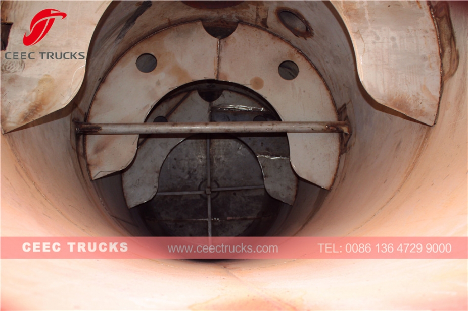 Lori pengosong lubang najis HOWO 18CBM untuk dijual