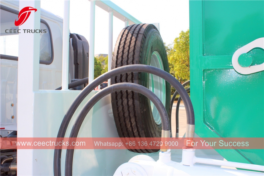 Trak Sampah Lengan Ayun ISUZU 4CBM