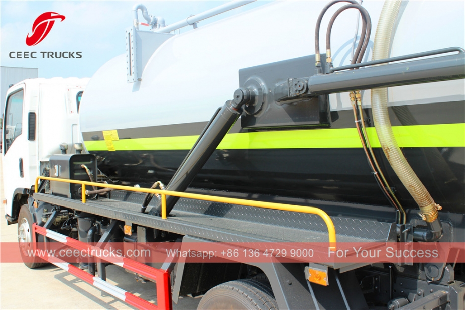 Trak Kumbahan ISUZU 8CBM