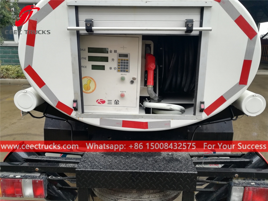 Lori tangki bahan api ISUZU