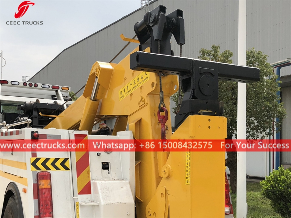 Trak Tunda Jalan 12 Tan HOWO