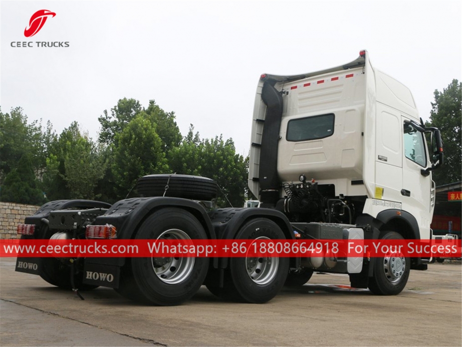 Trak Traktor 6x4 HOWO