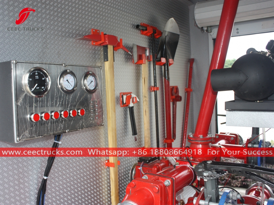 Lori Bomba ISUZU 600P