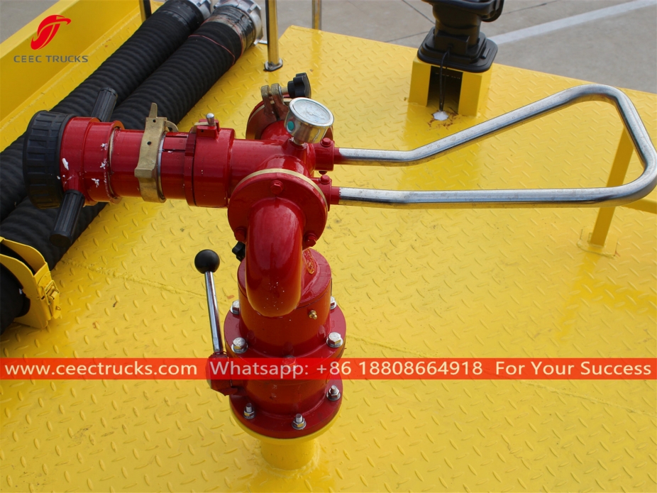 Lori Bomba ISUZU 5CBM