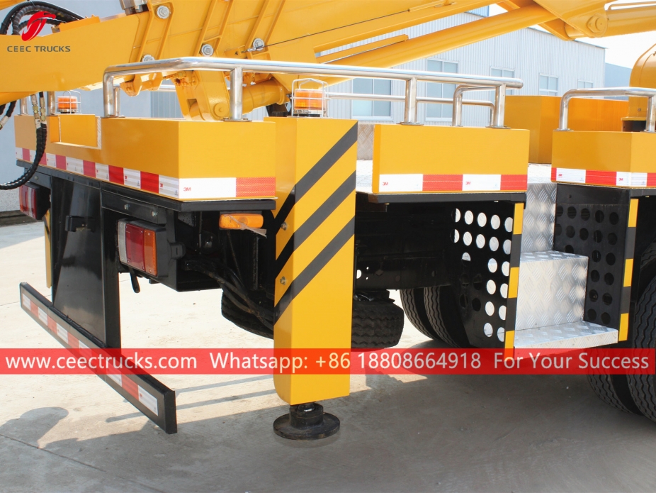 Lori Boom Teleskopik 20m ISUZU