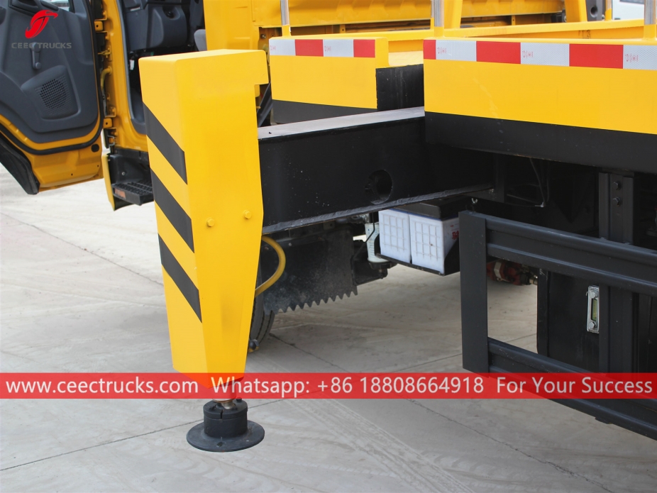 Lori Angkat Manusia 18m ISUZU