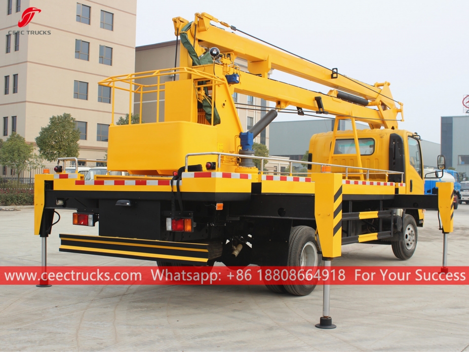 Lori Angkat Manusia 18m ISUZU