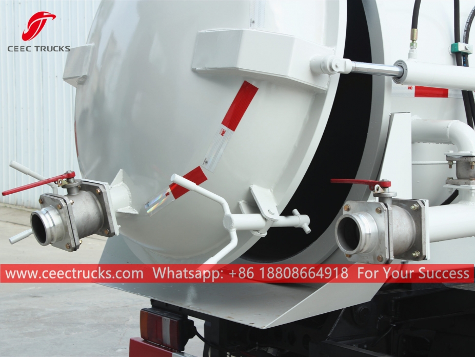 Lori Kumbahan Vakum 4,000 Liter ISUZU