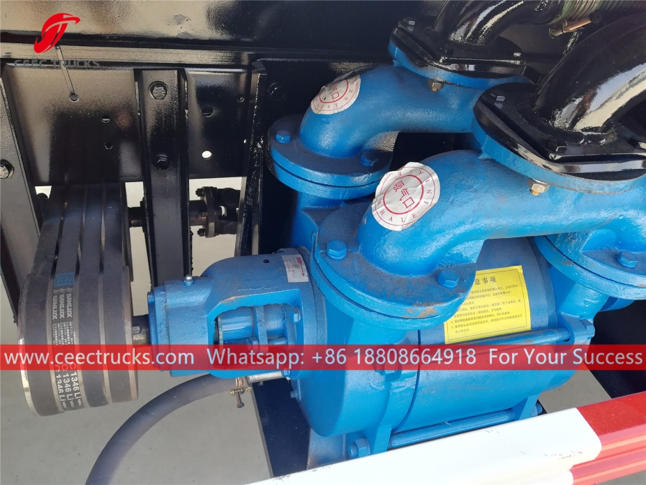 Lori Sedutan Septik 4,500 Liter DongFeng