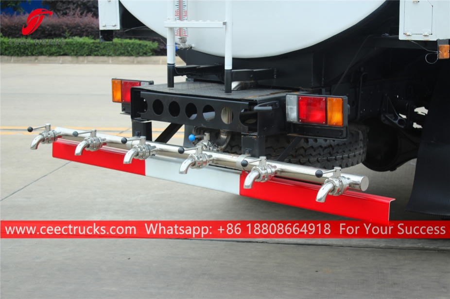 Lori Pengangkutan Air ISUZU