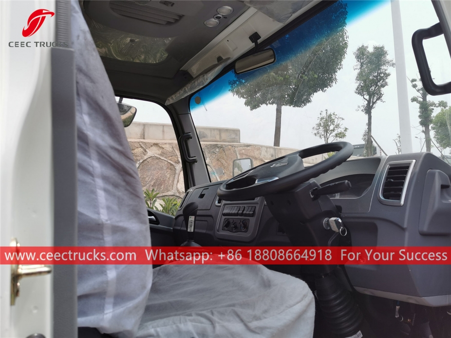 Lori Pemadat Sampah RHD HOWO