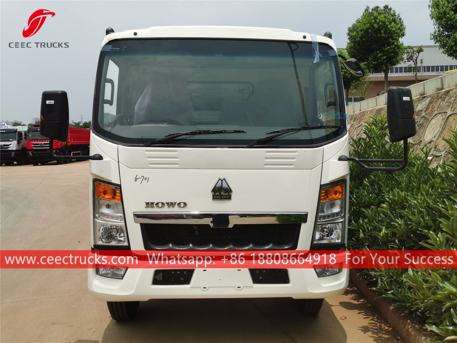 Lori Pemadat Sampah RHD HOWO