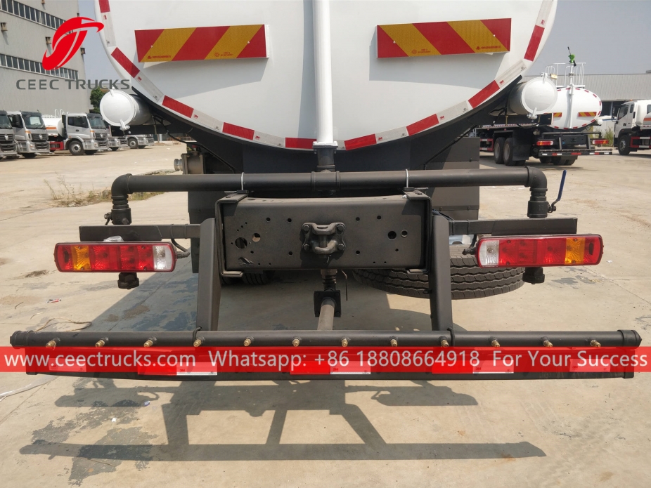 Lori penyembur air FOTON 15CBM