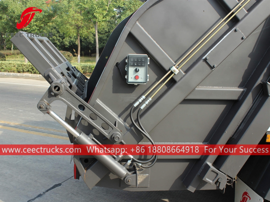 Lori Sampah Mampatan Gambia 6CBM