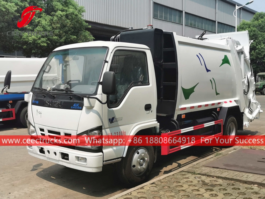 Lori sampah pemuat belakang ISUZU 6CBM