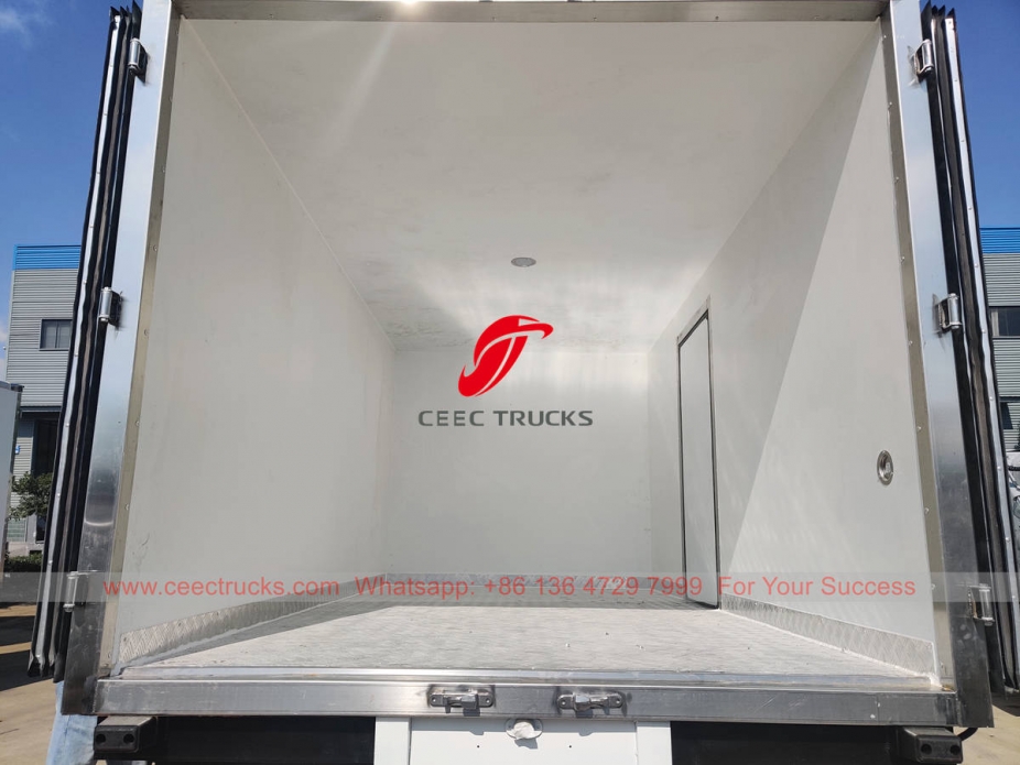 ISUZU ELF refrigerated lorry