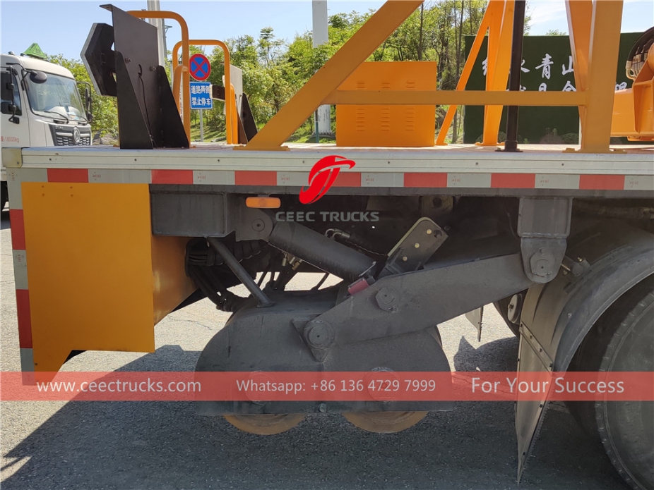 Lori Pemeriksaan Jambatan 18m HOWO