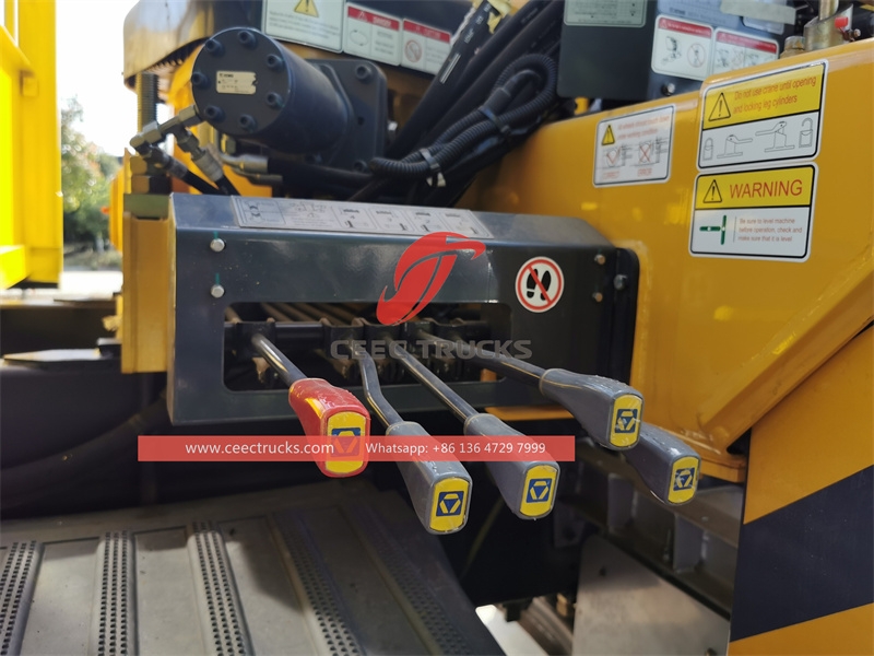 Kren Gunung Lori Sinotruk 6×4 400HP XCMG