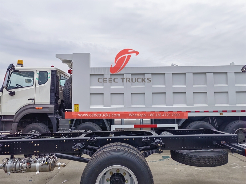 Lori Dump Tipper Sinotruk 8x4 420HP 40 Tan dengan jualan terus dari kilang