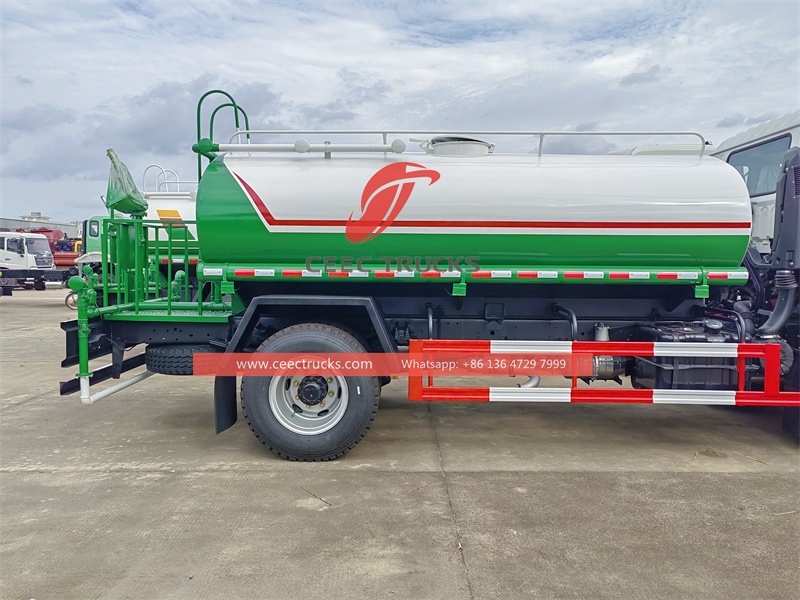 Lori tangki air ISUZU FTR 12,000L ke Vietnam