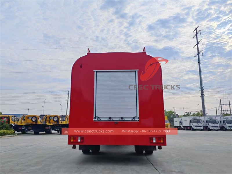 HOWO fire fighting 8,000L water tank truck with factory direct sale