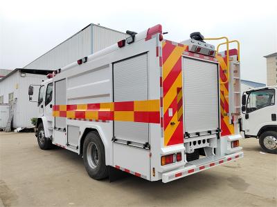 Isuzu 300HP heavy duty apparatus fire truck